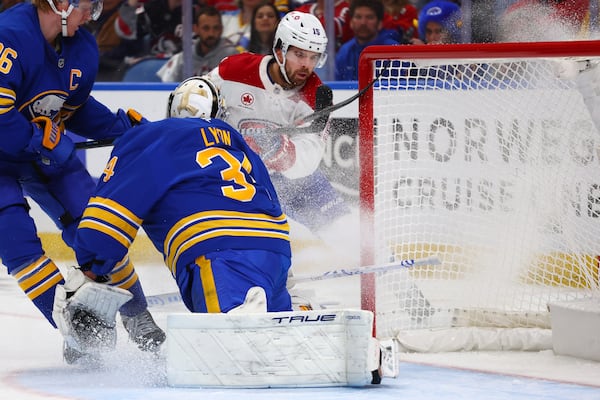 Canadiens thump Sabres 5-1 to even series before heading home