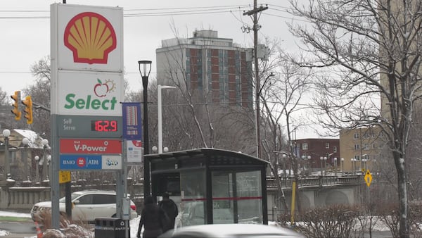 Rising fuel costs hit businesses in Ottawa, forcing some owners to adapt
