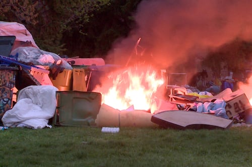 Crews respond to 2 fires within an hour at homeless encampment in Hochelaga