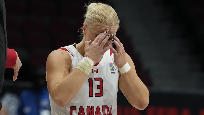 Canada falls one point short of gold at wheelchair basketball world championships in Ottawa