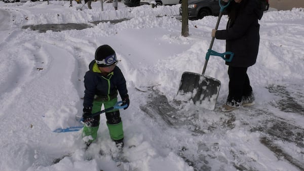 Calm before the snow: Flurries begin this afternoon