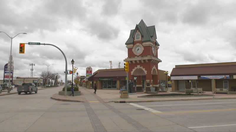‘Absolutely abhorrent’: Racist banner near Steinbach sparks backlash
