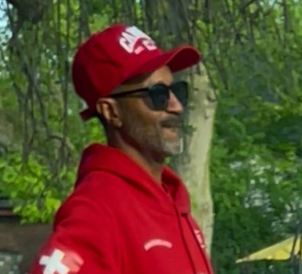 Toronto police seek suspect accused of following woman in Leslieville