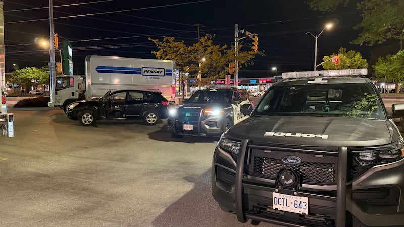 Man seriously injured after being struck by vehicle near Kingston Road and Lawrence Avenue East