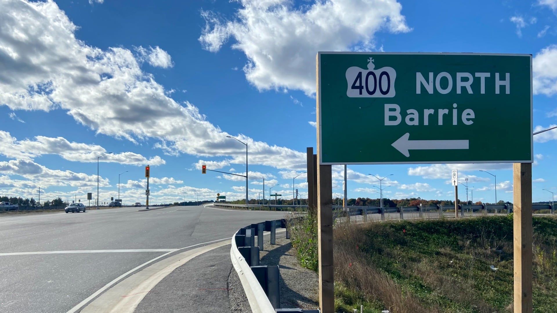 No injuries after two-vehicle crash on Highway 400