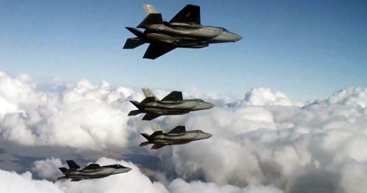 Gripens and F-35s on duty in Iceland