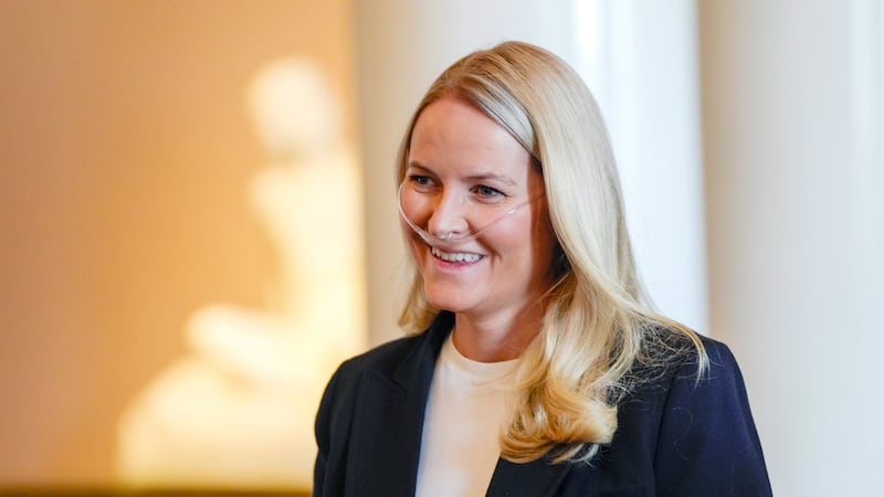 Norway's Crown Princess Mette-Marit has received a lung transplant