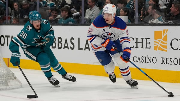 Oilers sign Podkolzin to 3-year extension