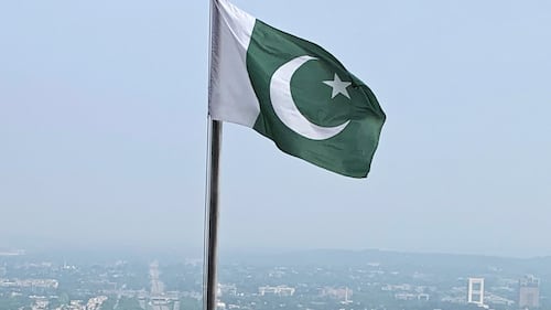 Gunmen kill 2 police officers guarding polio workers in southwestern Pakistan