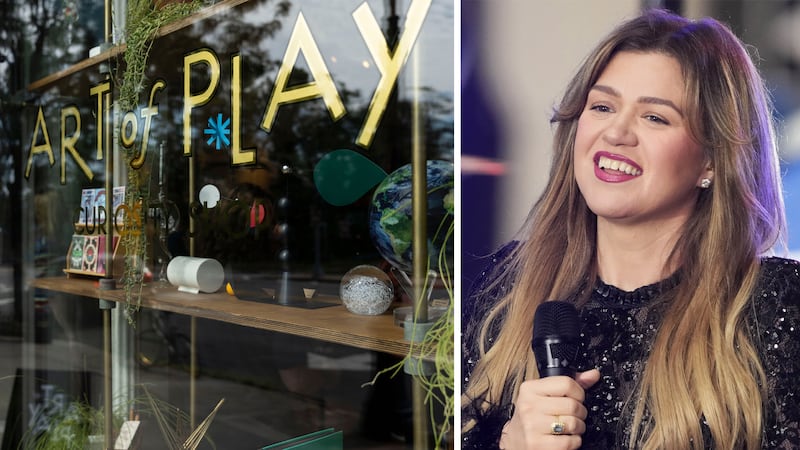 Kelly Clarkson and a Brooklyn store clashed on social media. Behind it, power dynamics loomed