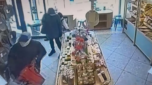 Masked robbers enter Montreal bakery in broad daylight, and steal bags of goods