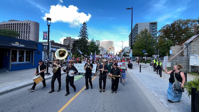 Ottawa workers mark Labour Day amid softening job market and trade uncertainty