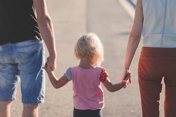 Tips for how to be a good co-parent, according to one expert