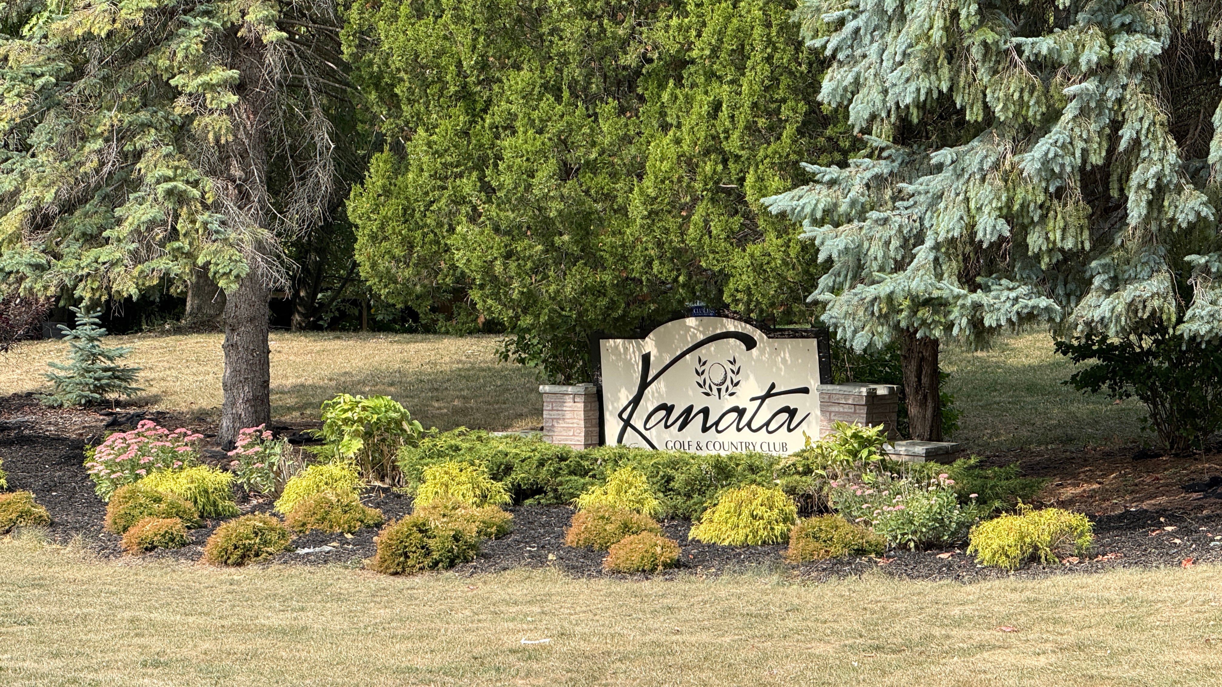 Councillor wants Ontario government to protect Kanata golf club from housin