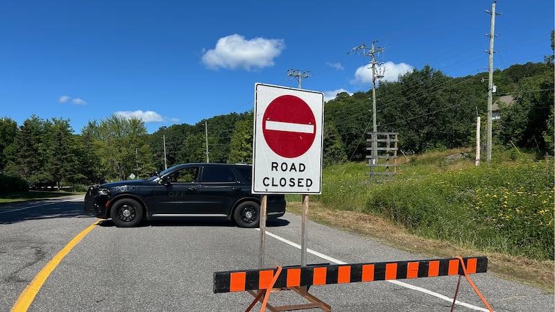 Tractor-trailer fire partially shuts down Hwy. 11 in Gravenhurst