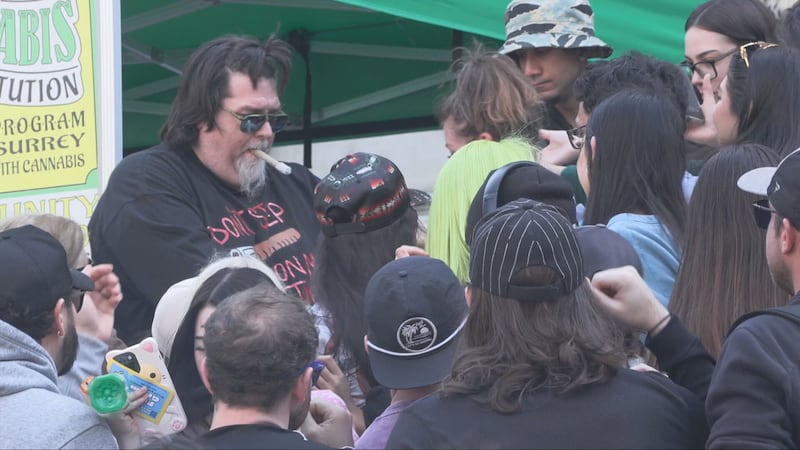 4/20 draws smaller crowds in Vancouver but advocates say cannabis issues remain