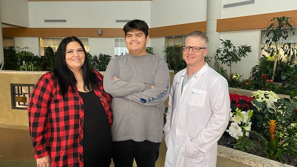 Alberta teen one of the 1st pediatric patients to undergo robot-assisted transplant