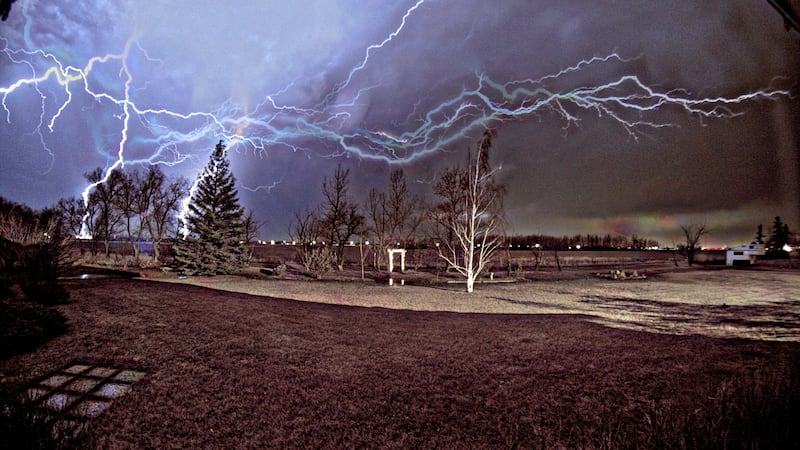 Severe thunderstorms could bring powerful wind gusts, tornado to parts of Manitoba: ECCC