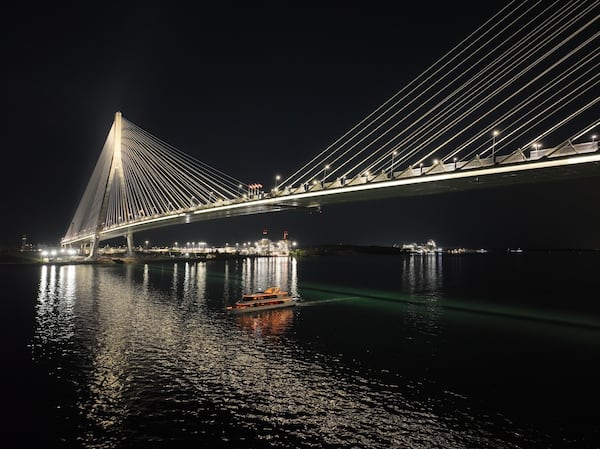 Gordie Howe International Bridge tests deck edge lights