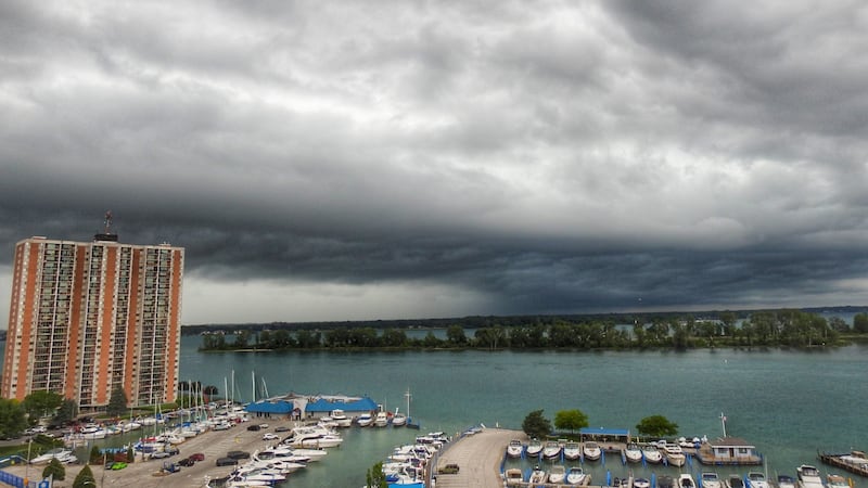 Storm risk fades in Windsor after active Sunday, skies clearing overnight