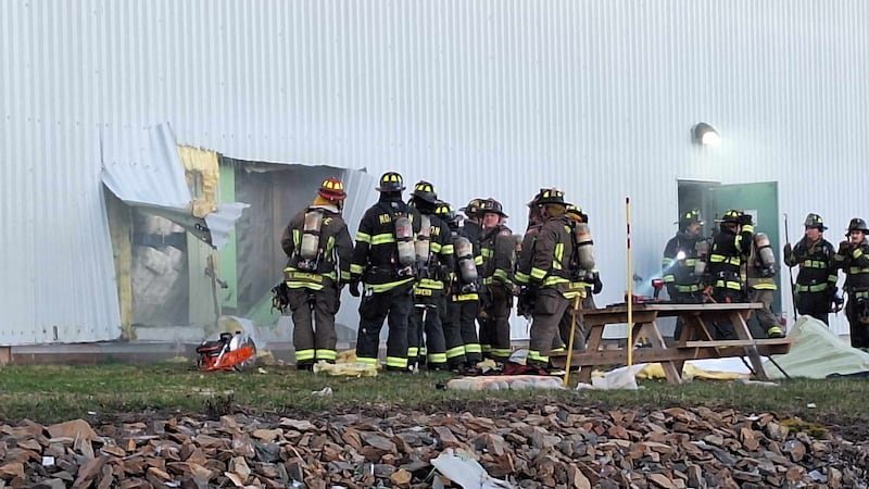 Crews respond to fire at Irving Tissue plant in Dieppe, N.B.