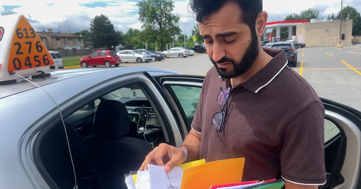 Ottawa driving school closure leaves students, parents and instructors scrambling for answers