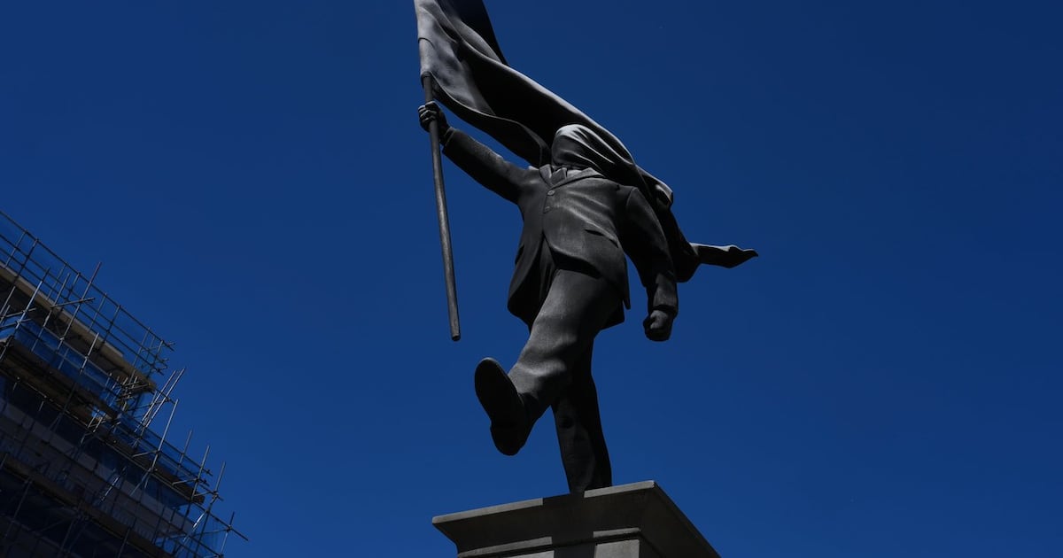 Banksy confirms a new statue in central London of a man blinded by a flag ...