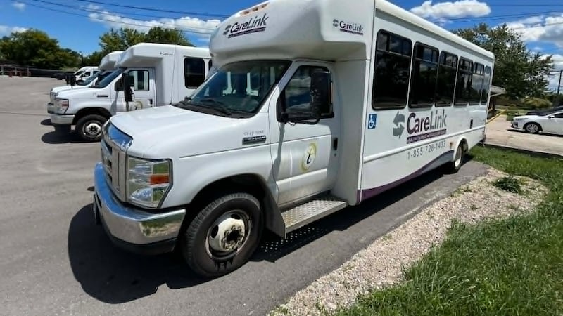 Lakeshore launches free Beach Bus pilot to ease waterfront congestion
