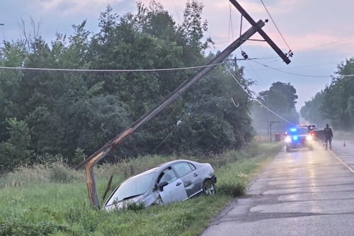 Driver hits hydro pole in Erin