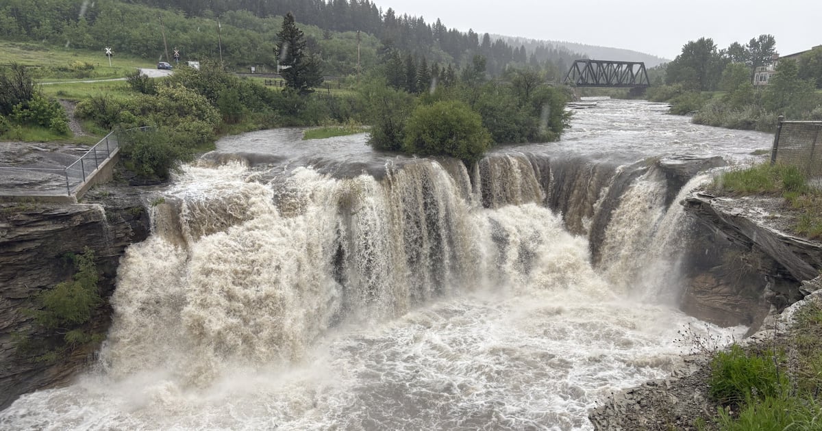 Calgary's heavy rainfall expected to end Tuesday
