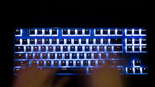 Thunder Bay woman faces intimate image, harassment charges