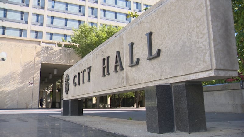 First candidate registers to run for Winnipeg mayor this fall