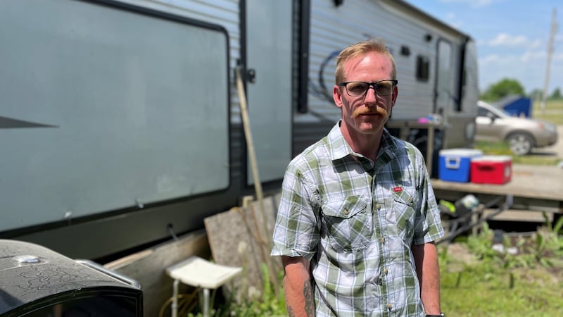 Unpaid bill prompts power cut at RV Park, leaving residents in the dark