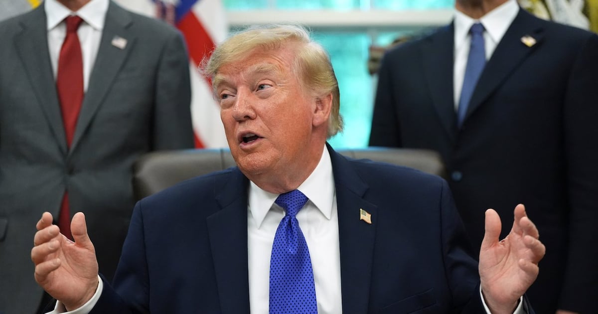 Trump expects Canada to seek trade deal and apologise within weeks
