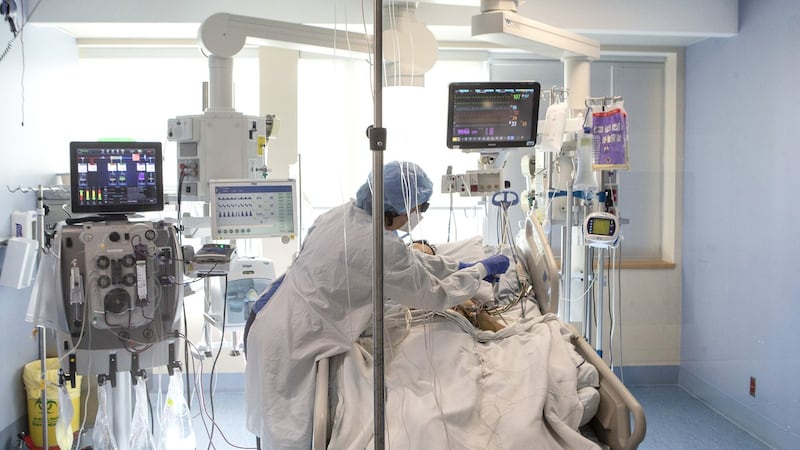 Ontario nurses launch constitutional challenge over lack of right to strike