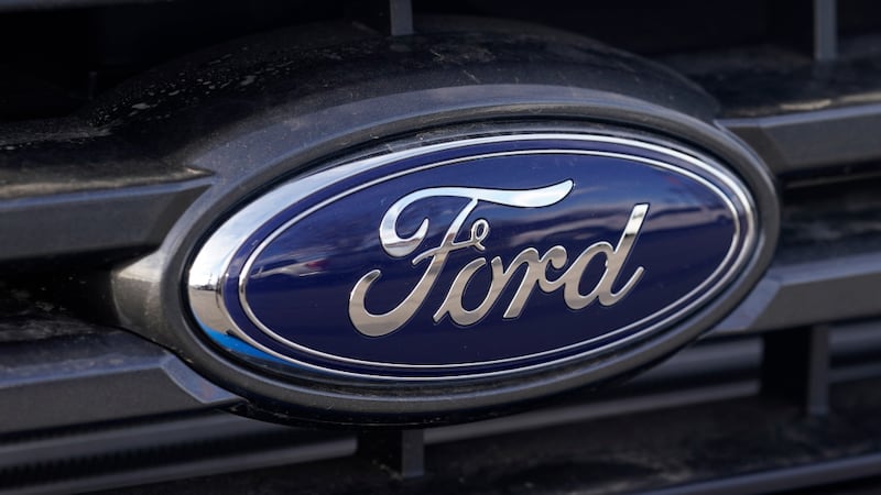 GM, Ford to see U.S. market-share slide, forecaster predicts
