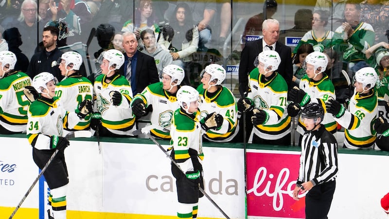 Knights continue winning streak to start season