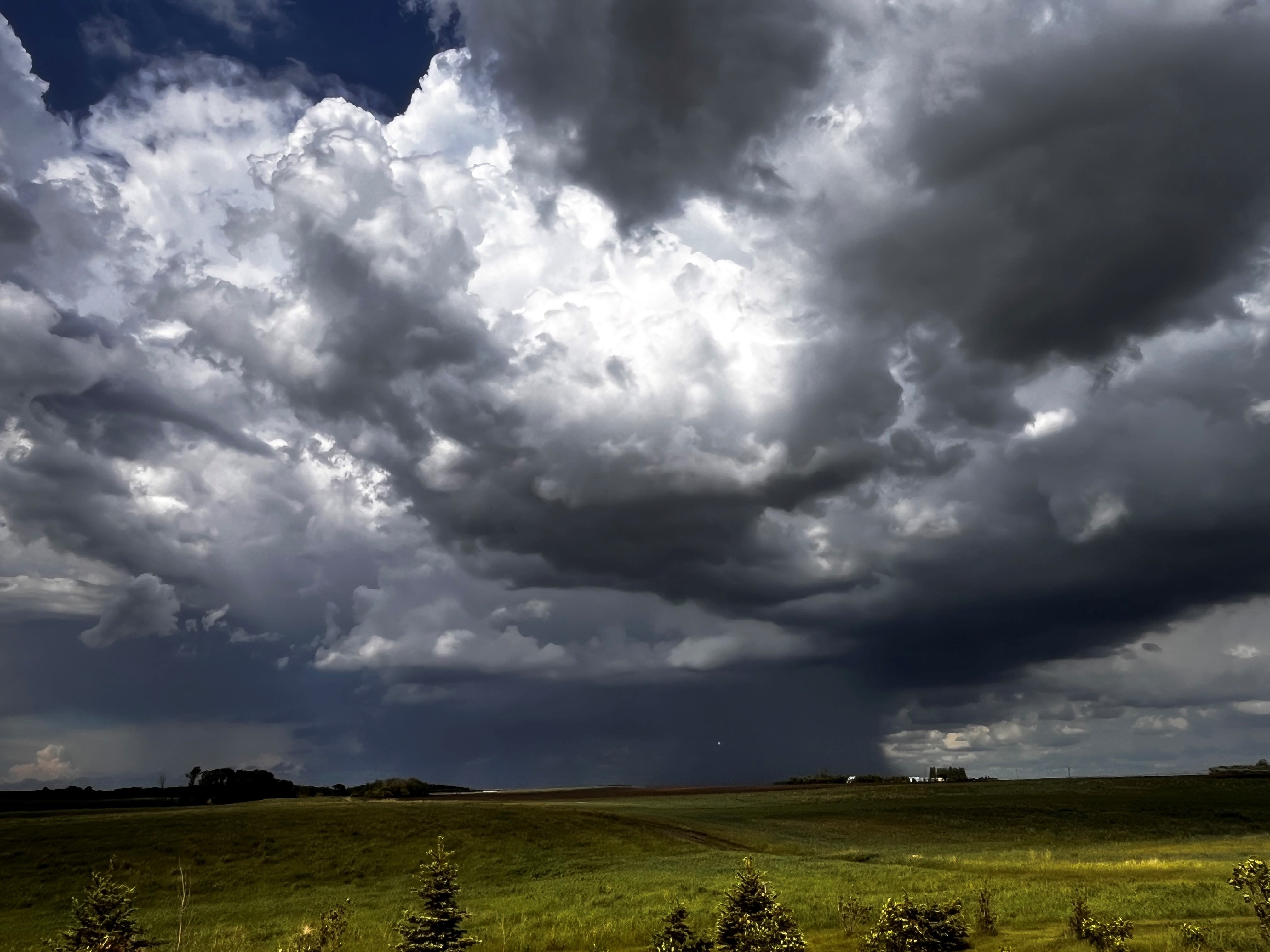 Southern Manitoba under severe thunderstorm watch