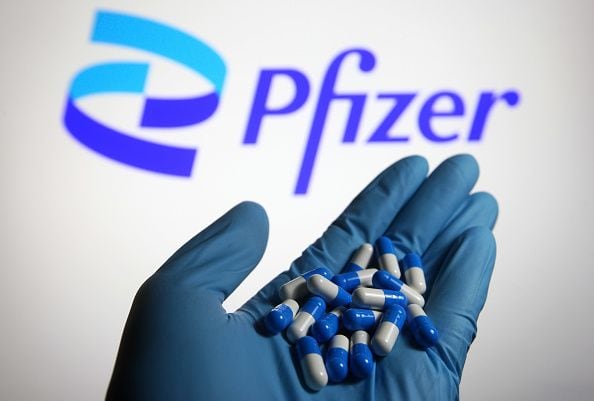 Pfizer beats earnings estimates, targets US$2.5 billion in additional cost cuts