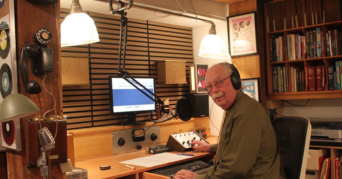 Based Radio Blues-based radio program in Orillia wins national award