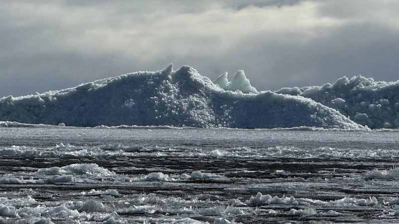 Massive ice ridges pile up on Lake Winnipeg
