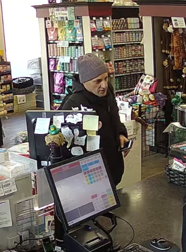 Montreal man accused of stealing from 17 people and businesses