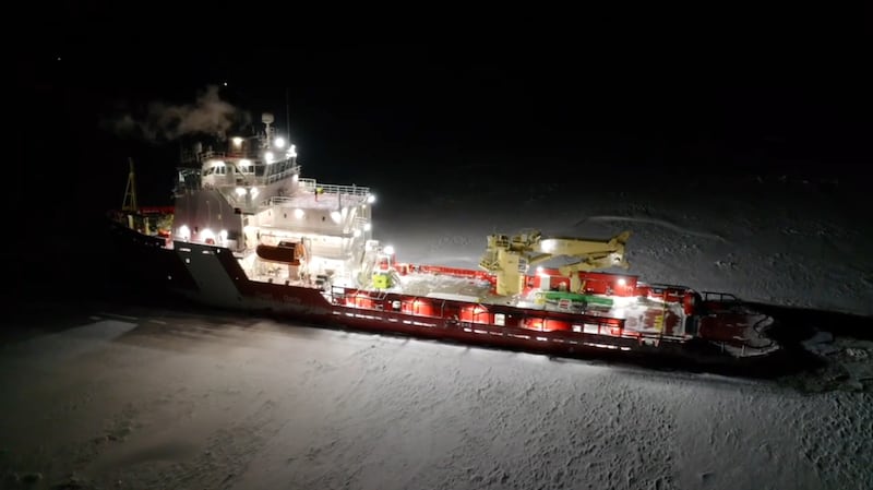 Ccgs George R. Pearkes Coast Guard to perform icebreaking ops in Midland area, ice users warned