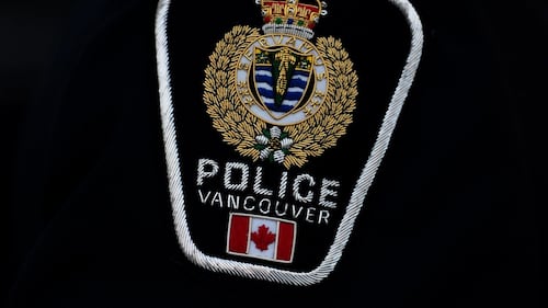 Gold jewelry, more than $70K in cash stolen in string of scams targeting Vancouver seniors: police