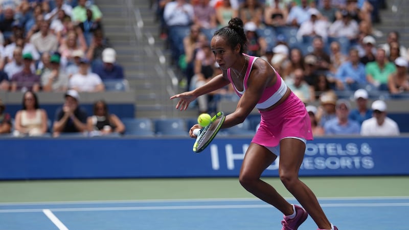 Fernandez advances to second round at Singapore with win over Okamura