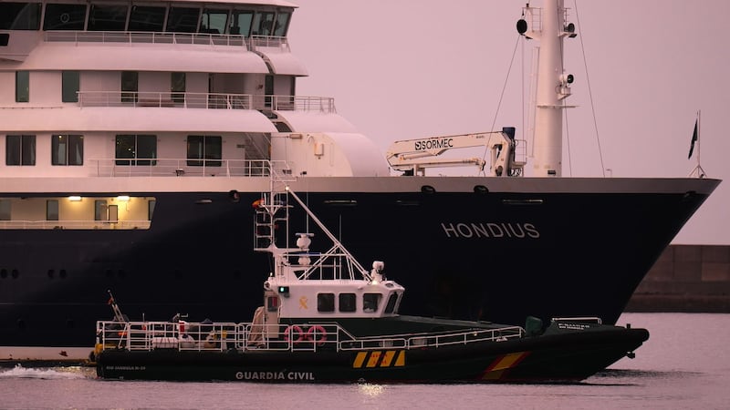 Canadians on virus-stricken ship set to disembark