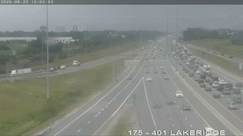 Hwy. 401 ramp in Whitby reopens following lengthy closure due to tractor-trailer in ditch