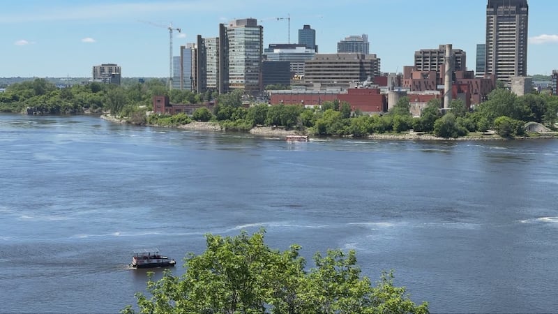 Sunshine and a high of 30 C in Ottawa today before 10-15 mm of rain on Wednesday