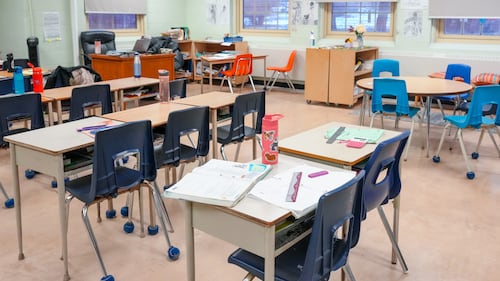 Ontario public high school teachers to hold strike vote amid stalled bargaining
