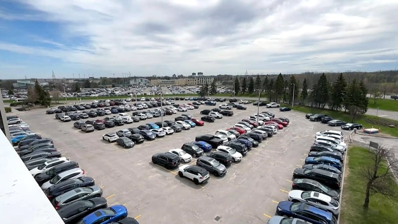 Ottawa hospitals collect millions of dollars in parking fees